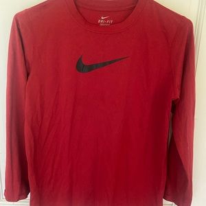Nike dry fit boys Long sleeved read shirt size large